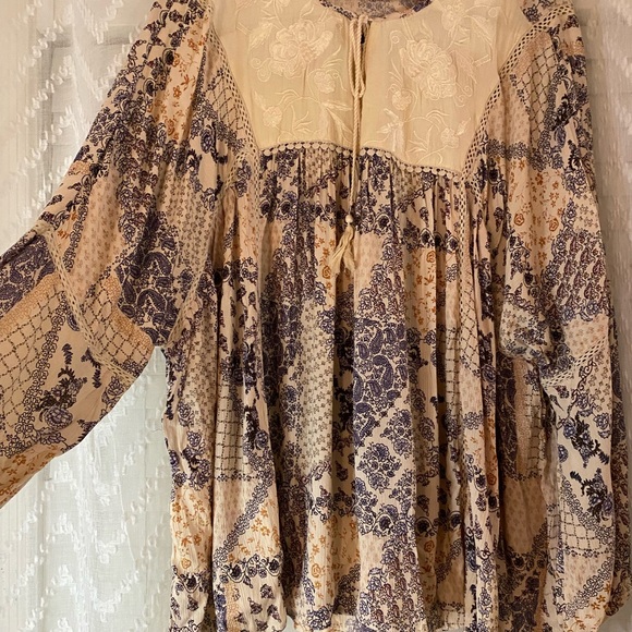 NWT Angie boho mixed print and crochet top - Picture 6 of 6